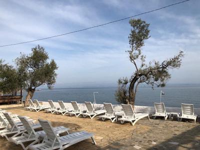 Helen Camping Beach & Restaurant