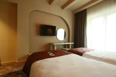 Snowdora Ski Resort Hotels & Villa