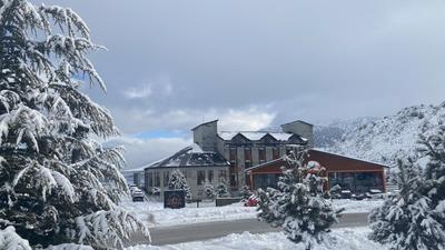 West Davraz Hotel