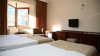 West Davraz Hotel