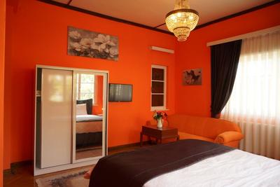 Hotel Renk Palas