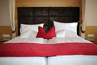 Alpha Suit Otel
