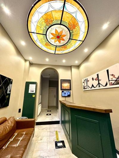 Aram Kerasi Rooms