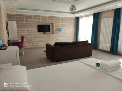Alpha Suit Otel