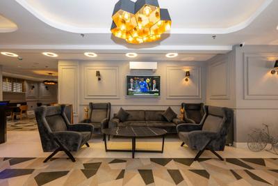 Dmr Comfort Suit Hotel