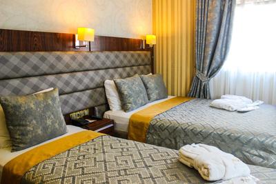 MidMar Deluxe Hotel