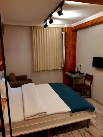 Hot Budget Hotel