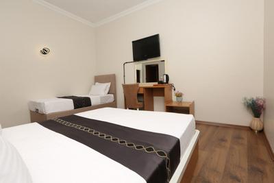 Perazre Hotel