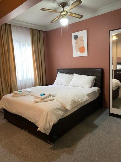 Simon Hotel
