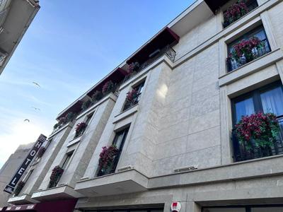 Lenus Hotel