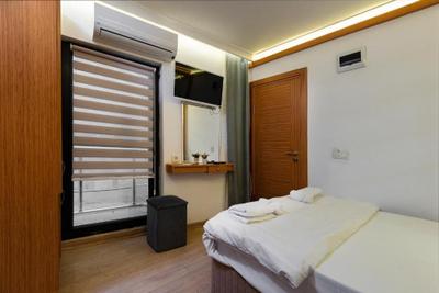 Seven Rooms Old City