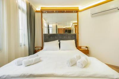 Seven Rooms Old City