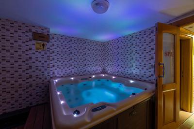 The Byzantium Hotel & Suite