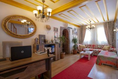 April Hotel