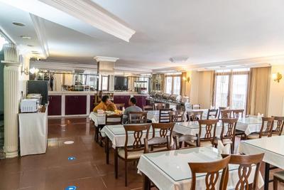 Grand Lara Hotel