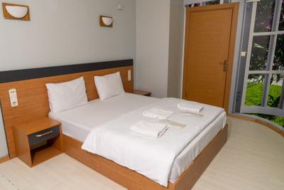 Heraldic Room Hotel