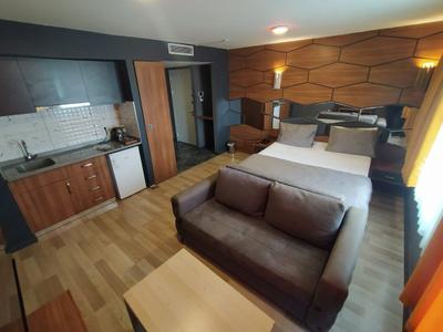 216 FB Suites