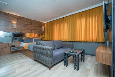 216 FB Suites