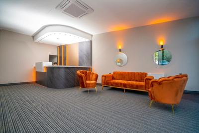 216 Center Suite