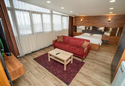 216 Hill Suite