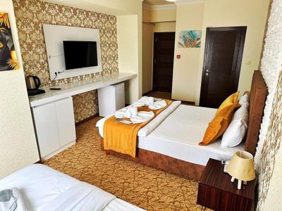Rose Suite & Hotel