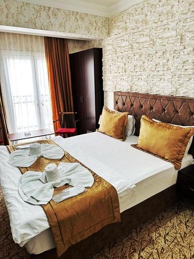 Rose Suite & Hotel