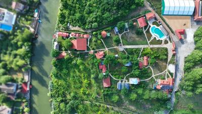 Dachas Cove Hotel