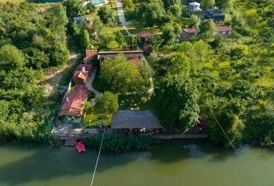 Dachas Cove Hotel