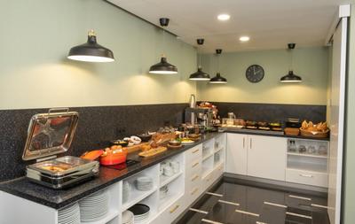 Elm Suite Hotel