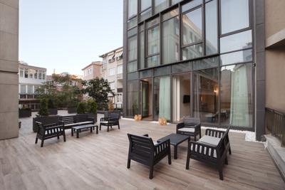Gatto Residence