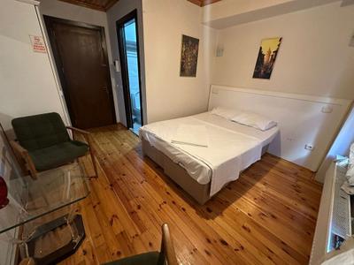 No 34 Hotel