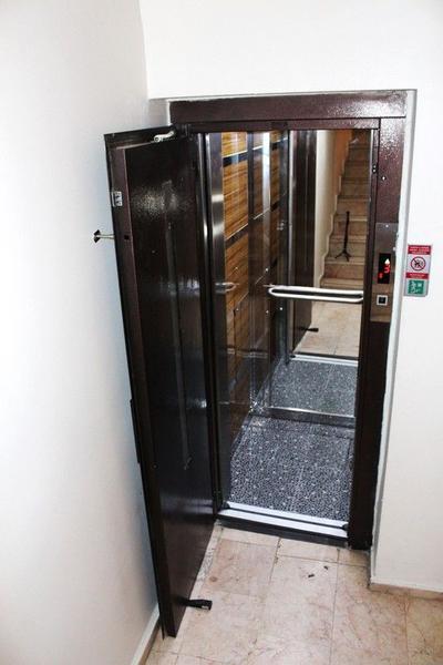 White Crown Apartman ve Yaşam Merkezi