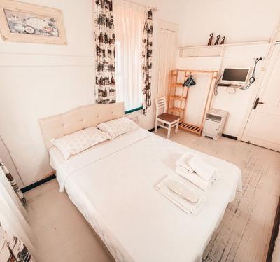 Munch House