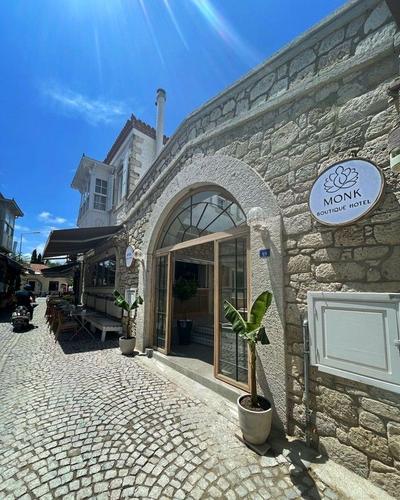 Monk Hotel Alaçatı- Adults Only