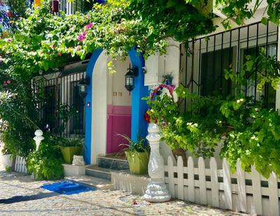 Can Butik Pansiyon Çeşme