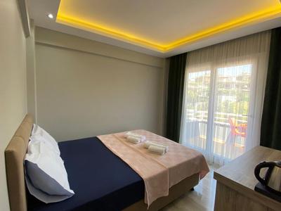 Çeşme Life Otel