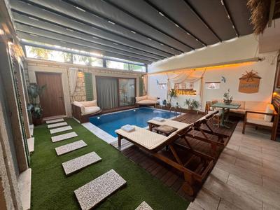 Elin Otel Alacati