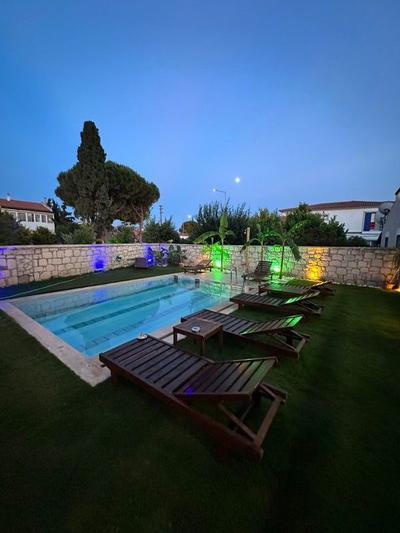 Mayan Suites