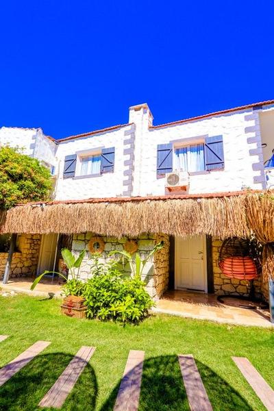 Zeren Alaçatı Butik Otel