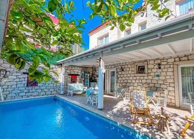 Zübeyde Hanim Otel Alaçati