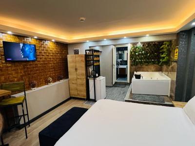 Karşıyaka Plus Otel