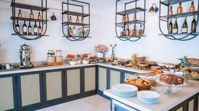 Urla 1867 Hotel