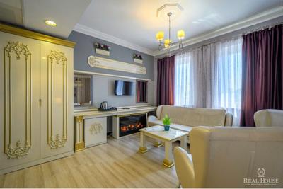 Real House Hotel