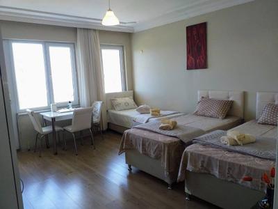 Lara Konuk Evi Kıyıköy