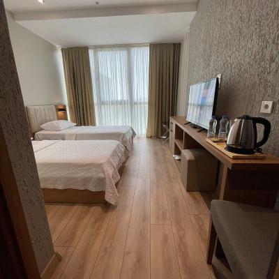Inn Port Hotel