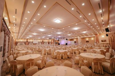 Yay Grand Otel