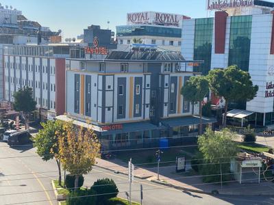 Tan Otel
