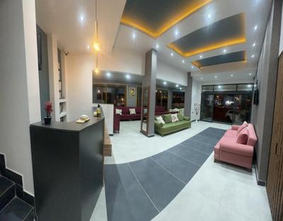 Tan Otel