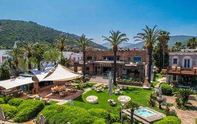 Casa Dell'Arte Hotel of Arts & Leisure