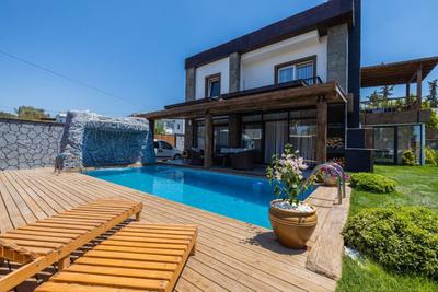 Home 02